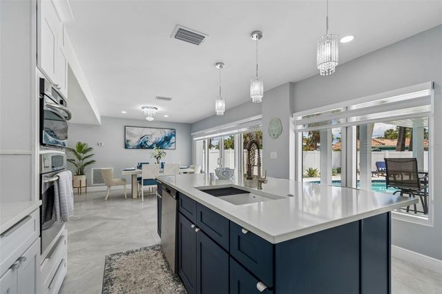 933 ELDORADO AVENUE, Clearwater Beach, FL 33767