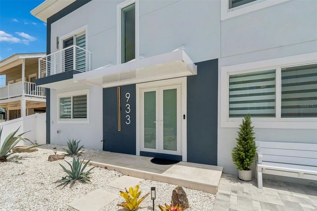 933 ELDORADO AVENUE, Clearwater Beach, FL 33767