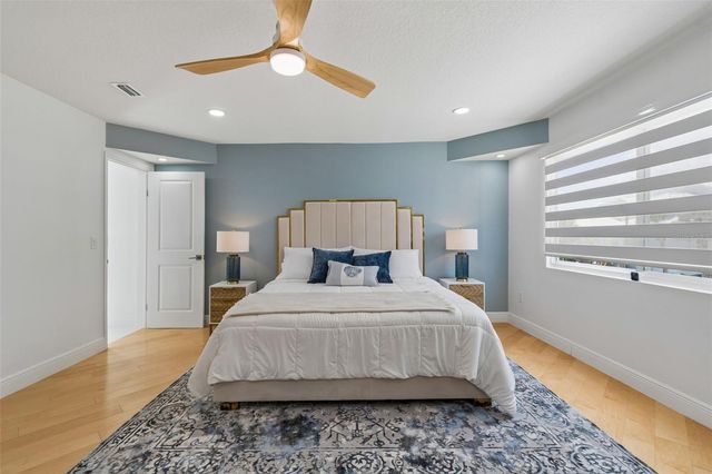 933 ELDORADO AVENUE, Clearwater Beach, FL 33767