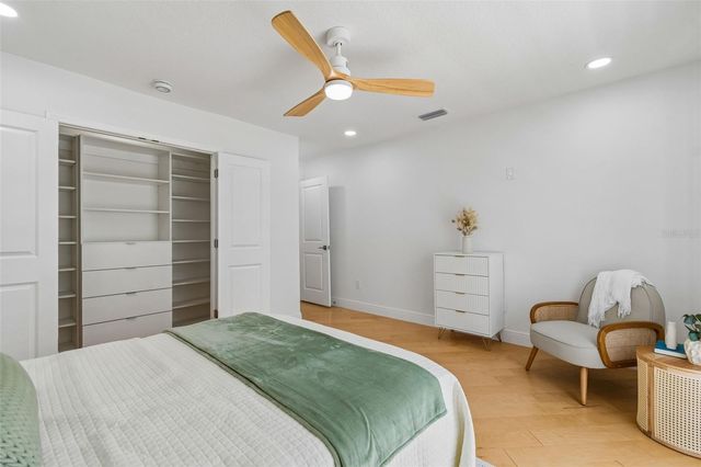 933 ELDORADO AVENUE, Clearwater Beach, FL 33767