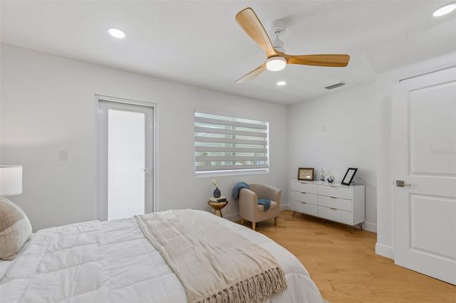 933 ELDORADO AVENUE, Clearwater Beach, FL 33767