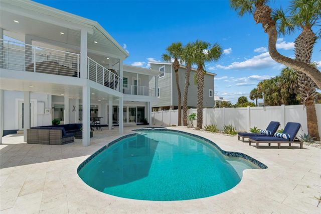 933 ELDORADO AVENUE, Clearwater Beach, FL 33767