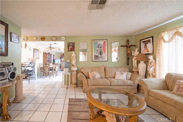 37617 27th East, Palmdale, CA 93550