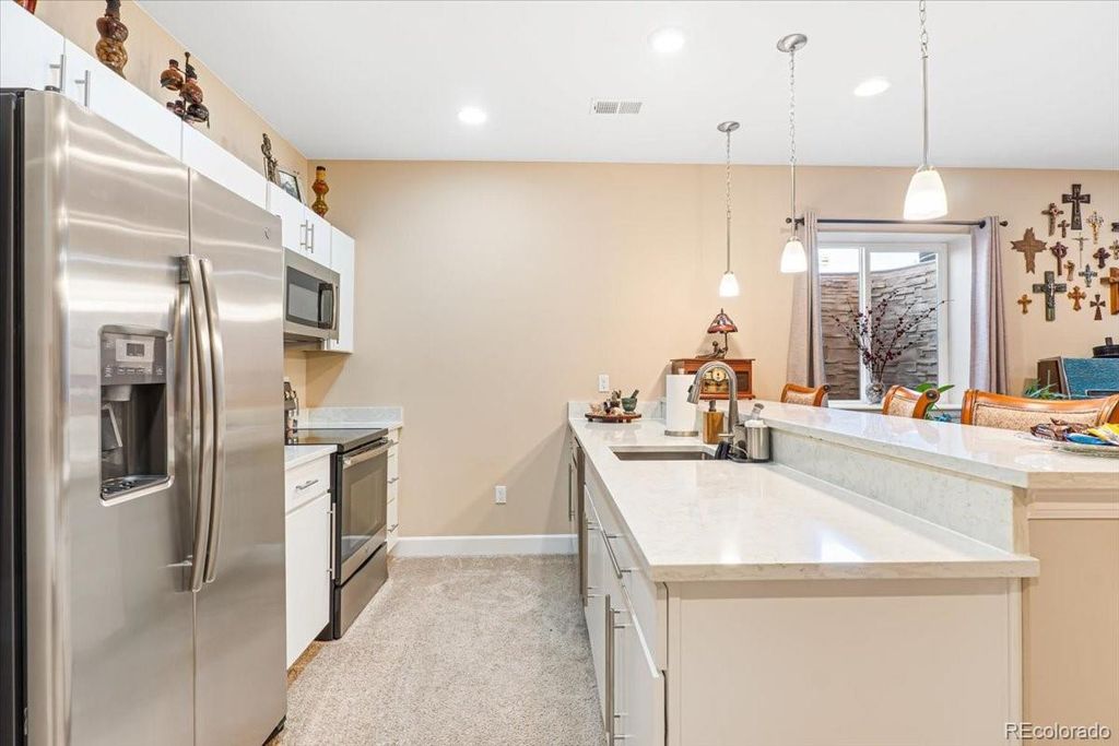 Image 26 of property listing at 1048 Brocade Drive, Highlands Ranch, CO 80126
