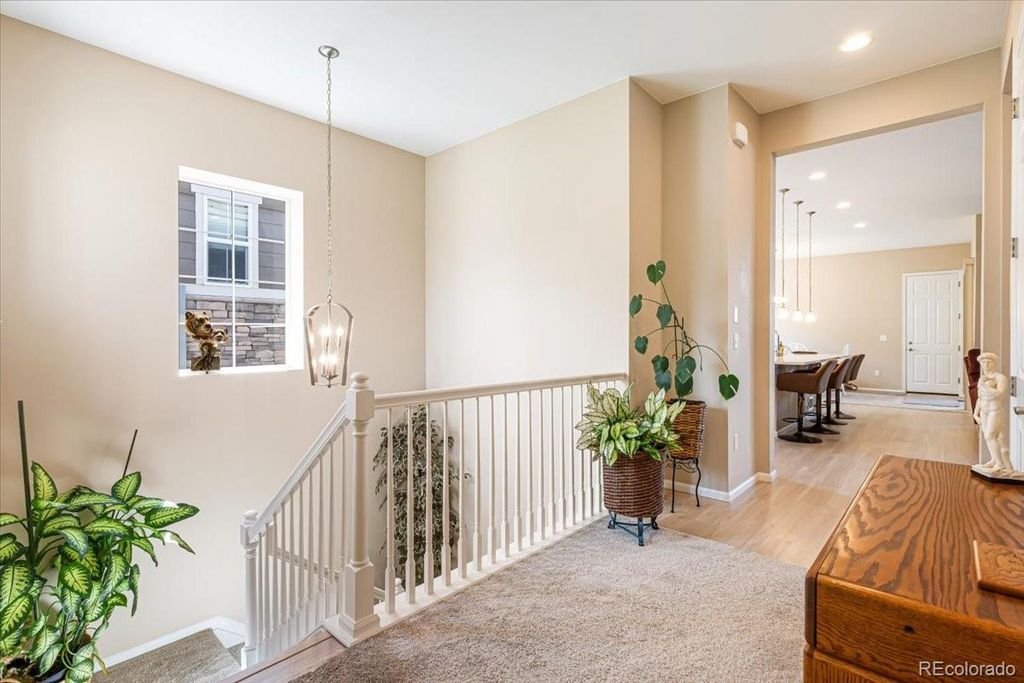 Image 5 of property listing at 1048 Brocade Drive, Highlands Ranch, CO 80126