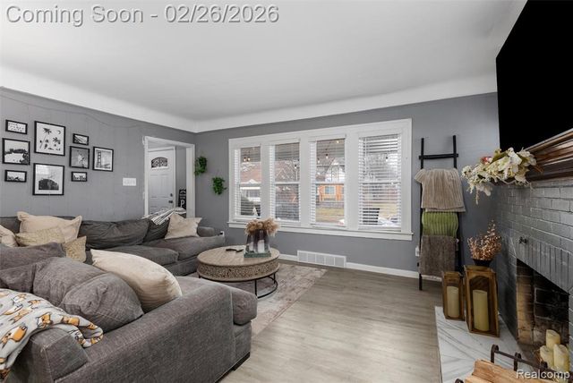 3675 Bedford Street, Detroit, MI 48224