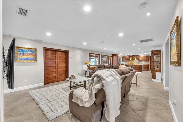 11209 DONNEYMOOR DRIVE, Riverview, FL 33569