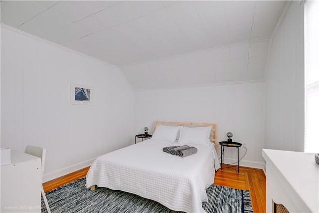 19 Congdon Avenue, Newport, RI 02840