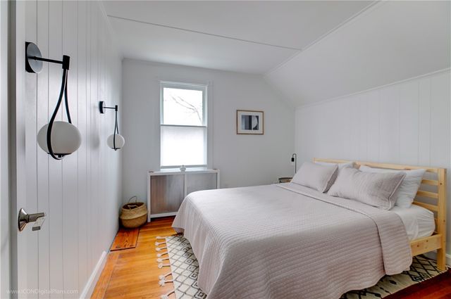 19 Congdon Avenue, Newport, RI 02840