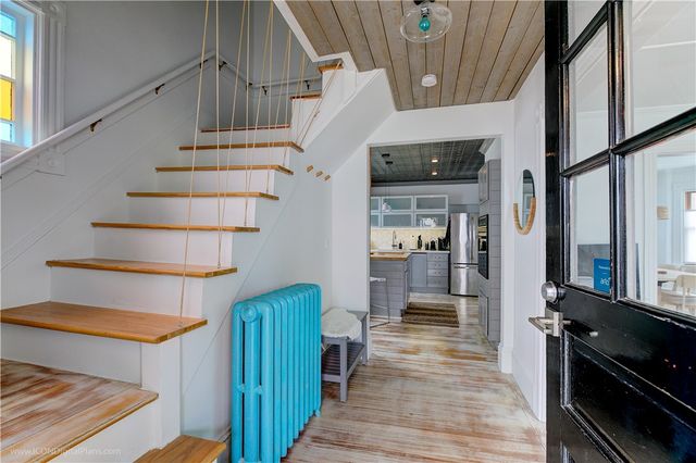 19 Congdon Avenue, Newport, RI 02840