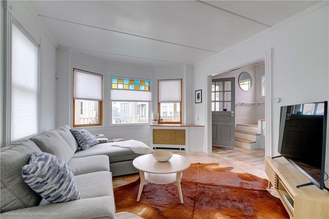 19 Congdon Avenue, Newport, RI 02840