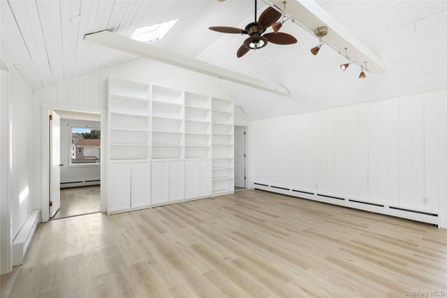 35 Gardners Lane, Hampton Bays, NY 11946