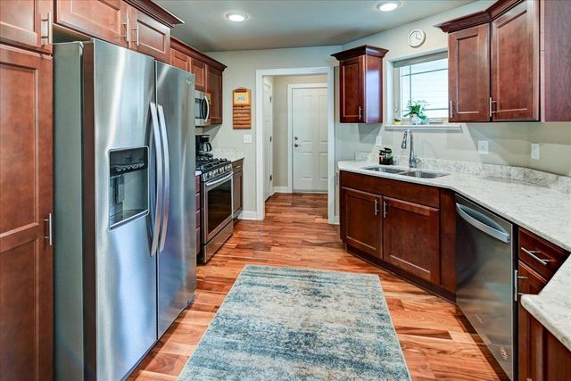 2537 New Town Drive, Sun Prairie, WI 53590