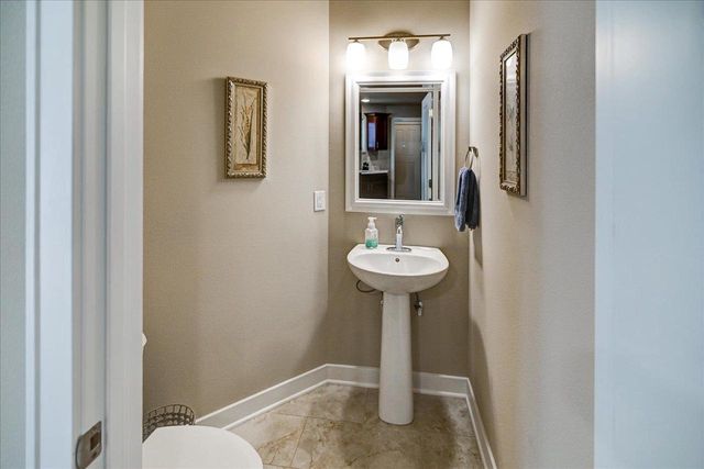 2537 New Town Drive, Sun Prairie, WI 53590