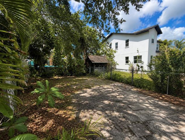 1412 36TH AVENUE N, St Petersburg, FL 33704