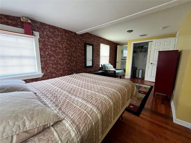 1412 36TH AVENUE N, St Petersburg, FL 33704