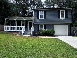 4013 Mckinley Drive, Snellville, GA 30039