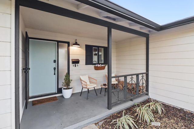 5208 Rambler Way, Sacramento, CA 95841