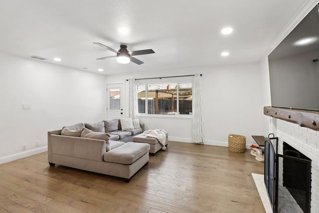 5208 Rambler Way, Sacramento, CA 95841