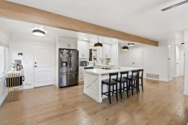 5208 Rambler Way, Sacramento, CA 95841