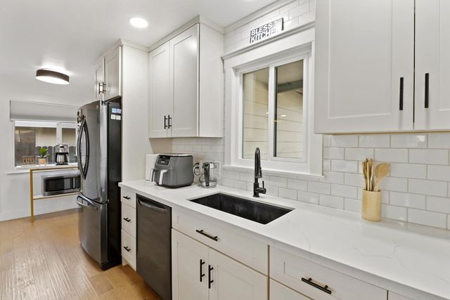 5208 Rambler Way, Sacramento, CA 95841