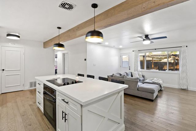 5208 Rambler Way, Sacramento, CA 95841