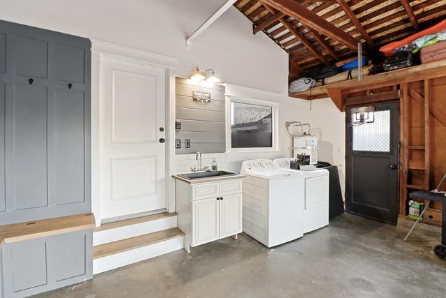 5208 Rambler Way, Sacramento, CA 95841