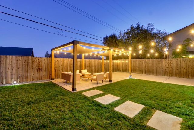 5208 Rambler Way, Sacramento, CA 95841