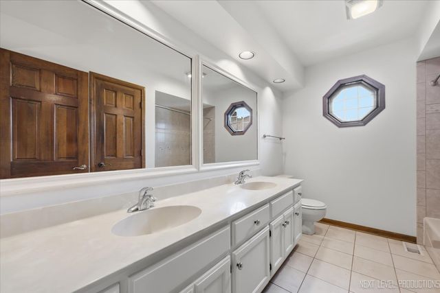 2318 River woods Drive, Naperville, IL 60565