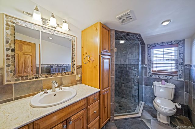 15 Ridge Lane, Miller Place, NY 11764