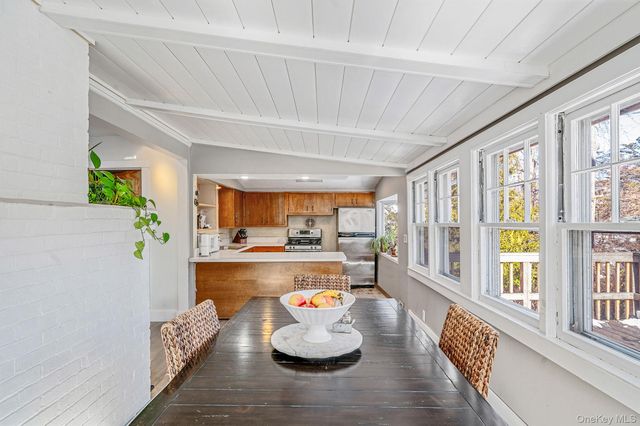 15 Ridge Lane, Miller Place, NY 11764