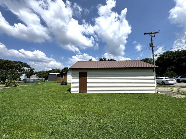 117 S Jackson Street, Medora, IN 47260