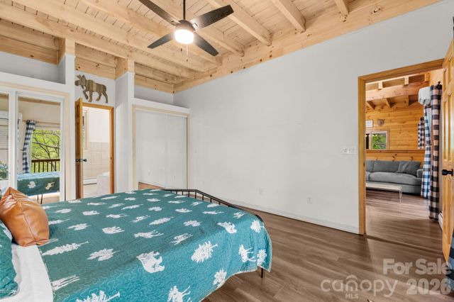965 Winterstar Loop, Burnsville, NC 28714
