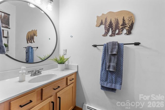 965 Winterstar Loop, Burnsville, NC 28714