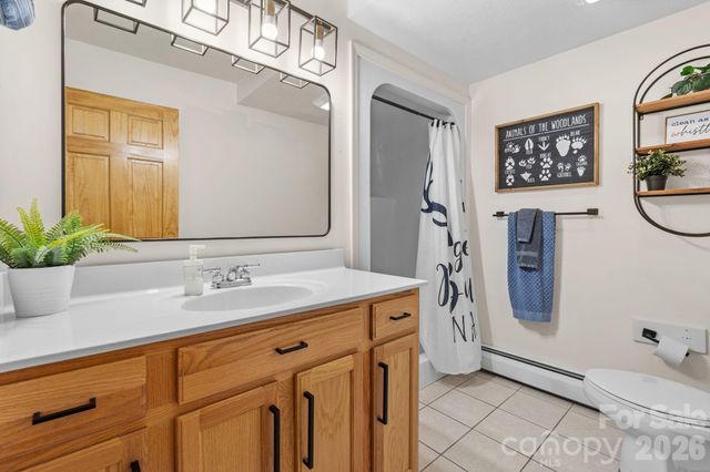 965 Winterstar Loop, Burnsville, NC 28714