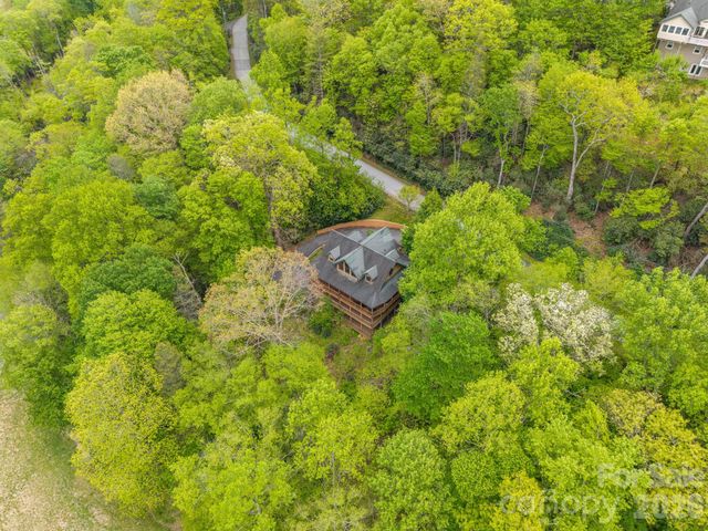 965 Winterstar Loop, Burnsville, NC 28714