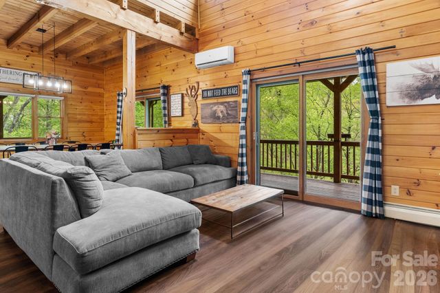 965 Winterstar Loop, Burnsville, NC 28714
