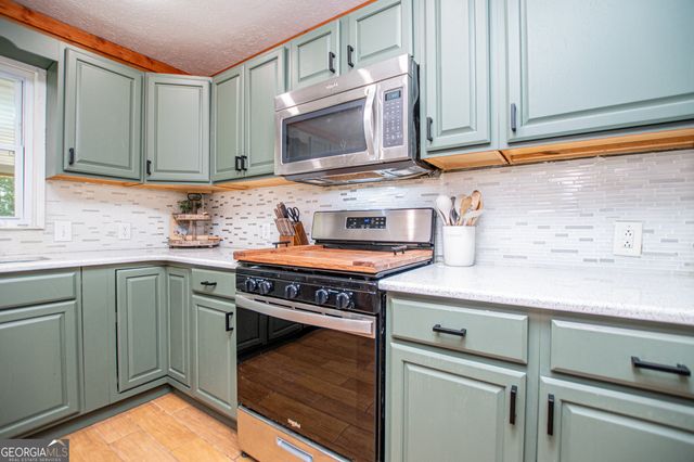 71 Oak Ridge Way, Bremen, GA 30110