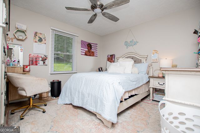 71 Oak Ridge Way, Bremen, GA 30110