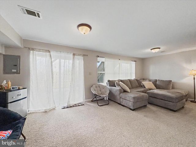 2941 ROBIN RD, York, PA 17404