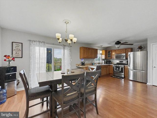 2941 ROBIN RD, York, PA 17404