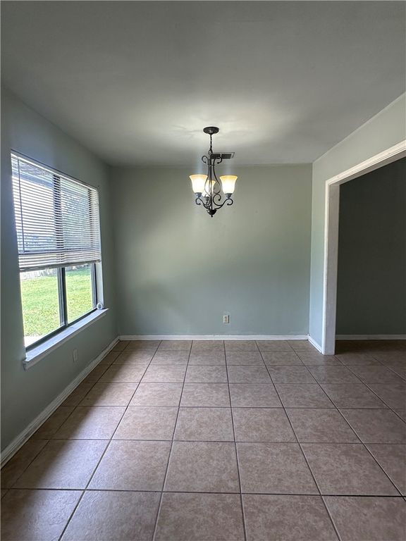 2414 Westlake Cir N, Ingleside, TX 78362 — photo 4