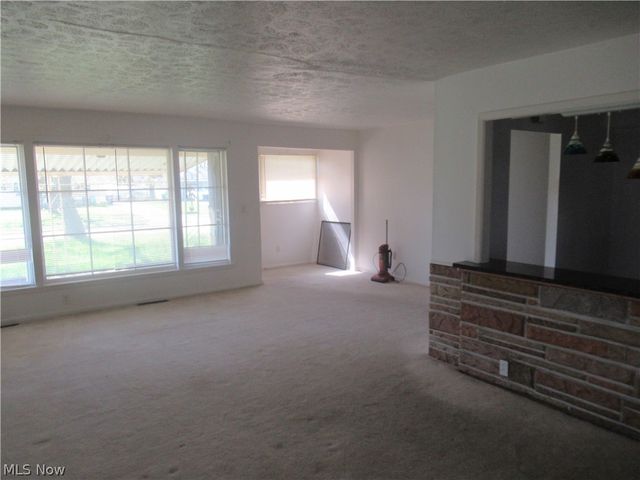 6033 Randy Road, Bedford Heights, OH 44146