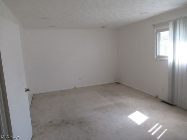 6033 Randy Road, Bedford Heights, OH 44146