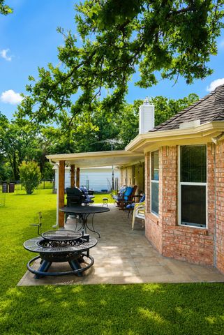 105 Jeremy Lane, Paradise, TX 76073