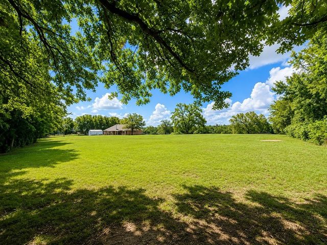 105 Jeremy Lane, Paradise, TX 76073