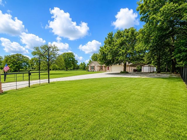 105 Jeremy Lane, Paradise, TX 76073
