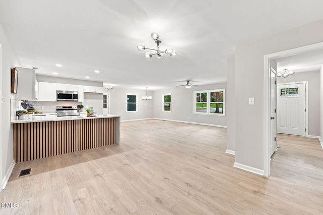 807 Yosemite Circle, Durham, NC 27713
