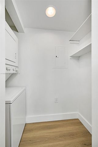 800 CLAUGHTON ISLAND DR 905, Miami, FL 33131