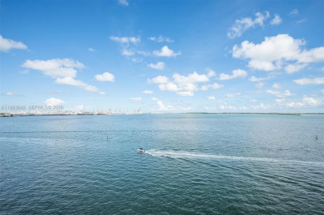 800 CLAUGHTON ISLAND DR 905, Miami, FL 33131